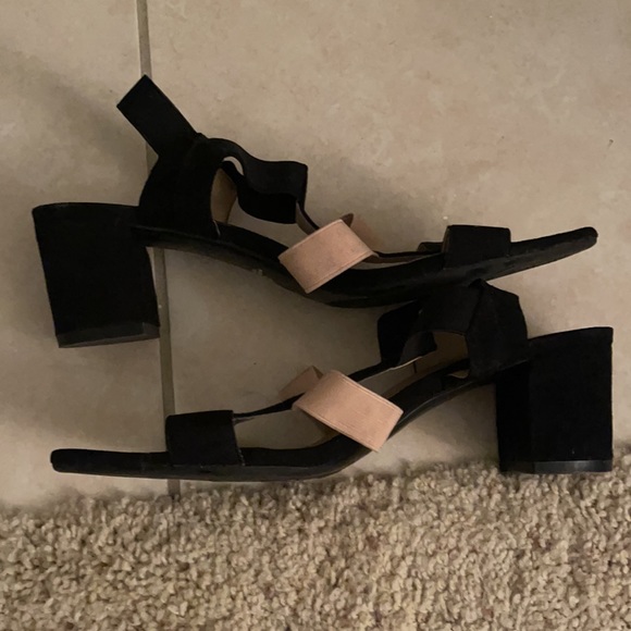 High Heels - Picture 2 of 3